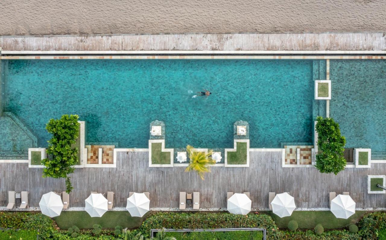 The Seminyak Beach Resort & Spa Ngoại thất bức ảnh Aerial view of the pool at the 1865
