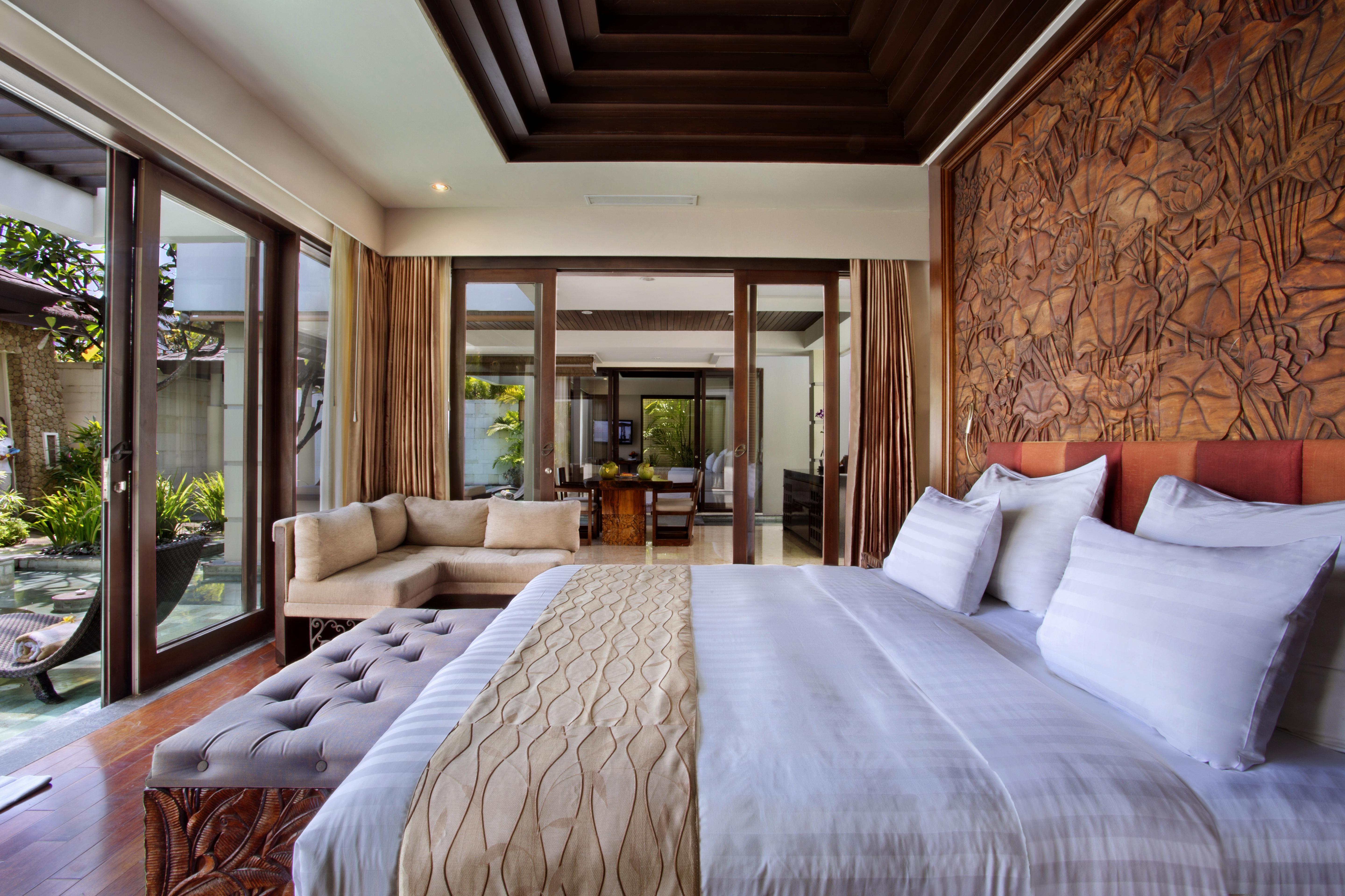 The Seminyak Beach Resort & Spa Ngoại thất bức ảnh A bedroom at the hotel